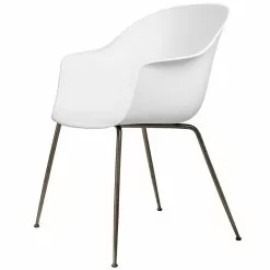 Gubi Sedia Bat, Pure White - Gambe Ottone Antico