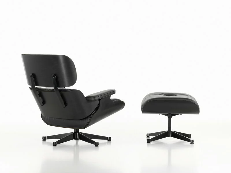Vitra Poltrona Eames, Dimens. Classiche, Frassino Nero - Pelle Nera 2 Vitra Poltrona Eames, Dimens. Classiche, Frassino Nero - Pelle Nera - immagine 2