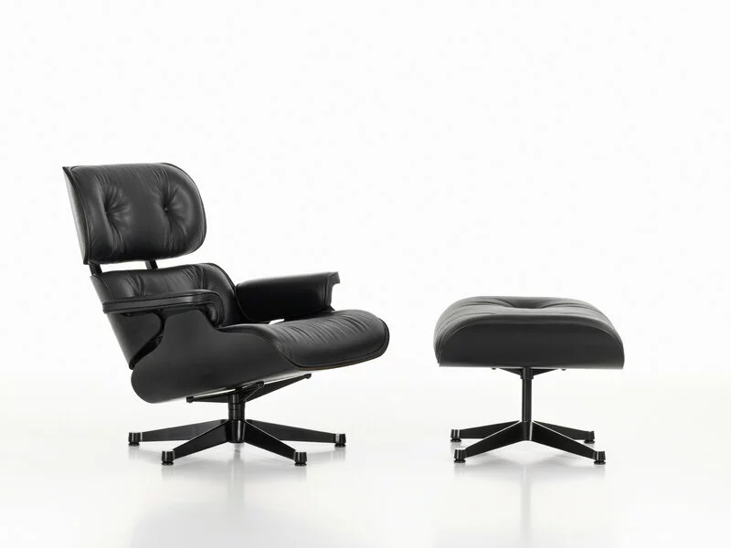 Vitra Poltrona Eames, Dimens. Classiche, Frassino Nero - Pelle Nera 6 Vitra Poltrona Eames, Dimens. Classiche, Frassino Nero - Pelle Nera - immagine 6