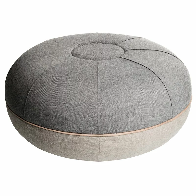 Fritz Hansen CM Pouf, Grande, Grigio 1 Fritz Hansen CM Pouf, Grande, Grigio