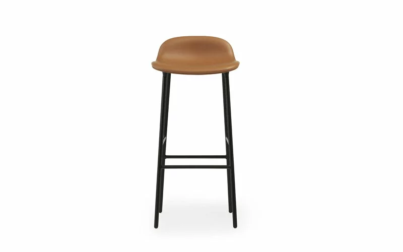 Normann Copenhagen Sgabello Da Bar Form, 75 Cm, Acciaio Nero - Pelle Ultra Brandy - immagine 2