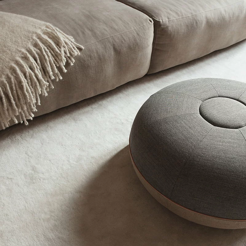 Fritz Hansen CM Pouf, Grande, Grigio 6 Fritz Hansen CM Pouf, Grande, Grigio - immagine 6