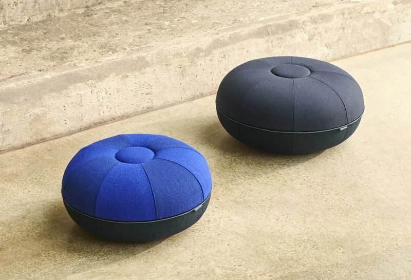 Fritz Hansen CM Pouf, Grande, Indigo 2 Fritz Hansen CM Pouf, Grande, Indigo - immagine 2