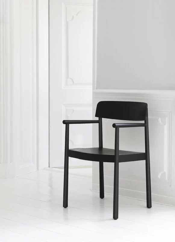 Normann Copenhagen Sedia Timb Con Braccioli, Nera 2 Normann Copenhagen Sedia Timb Con Braccioli, Nera - immagine 2