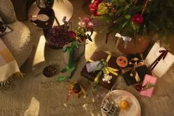 Gubi Poltrona Stay, Piccola, Pelle Di Pecora Off White Curly - Rovere 8 Gubi Poltrona Stay, Piccola, Pelle Di Pecora Off White Curly - Rovere -Sedie negozio 2021 09 30 FDS Valmiit VVV 7