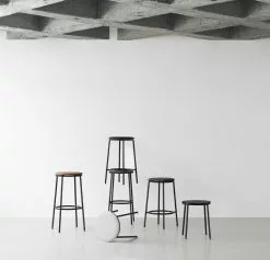 Normann Copenhagen Sgabello Da Bar Circa, 75 Cm, Acciaio Nero - Rovere -Sedie negozio 2021 Circa Stool Group 08