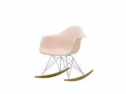 Vitra Sedia A Dondolo Eames RAR, Pale Rose - Cromo - Acero 11 Vitra Sedia A Dondolo Eames RAR, Pale Rose - Cromo - Acero -Sedie negozio 2778645 Eames Plastic Armchair RAR 41 pale rose 01 chrome 02 golden maple left master