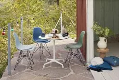 Vitra Sedia Eames DSR, Light Grey - Cromo - Cuscino Nero/ivory -Sedie negozio 2794280 Eames Plastic Side Chair DSR Resting Animal Corkstool Eames Contract Table master 1