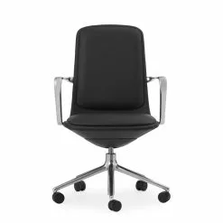 Normann Copenhagen Sedia Off 5 Ruote, Braccioli, Alluminio - Pelle Ultra Nera 9 Normann Copenhagen Sedia Off 5 Ruote, Braccioli, Alluminio - Pelle Ultra Nera -Sedie negozio 605634 Off Armchair Low 5W Gaslift Alu With Cushion Ultra 41599 02 role