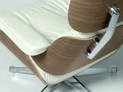 Vitra Poltrona Eames, Dimens. Classiche, Noce Bianco - Pelle Bianca Pr 8 Vitra Poltrona Eames, Dimens. Classiche, Noce Bianco - Pelle Bianca Pr -Sedie negozio 67001 Lounge Chair walnut white detail master