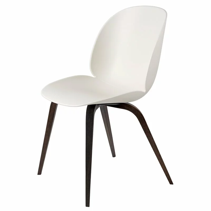 Gubi Sedia Beetle, Rovere Affumicato - Alabaster White 1 Gubi Sedia Beetle, Rovere Affumicato - Alabaster White