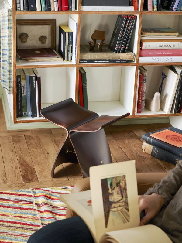 Vitra Sgabello Butterfly Stool, Palissandro 3 Vitra Sgabello Butterfly Stool, Palissandro - immagine 3