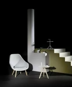 Hay About A Lounge Chair AAL92, Rovere Laccato Chiaro - Divina Melan 10 Hay About A Lounge Chair AAL92, Rovere Laccato Chiaro - Divina Melan -Sedie negozio AAL92 surface by HAY catalogue