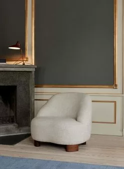 &Tradition Poltrona Margas LC1, Noce - Svevo 002 -Sedie negozio ATD 2022 Margas LC1 Tripod HM9