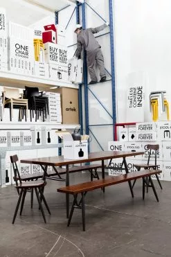 Artek Sedia Pirkka, Marrone - Nero 6 Artek Sedia Pirkka, Marrone - Nero -Sedie negozio Artek New Perspectives photo Romain Sellier 09