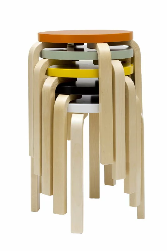 Artek Sgabello Aalto E60, Giallo - Betulla 2 Artek Sgabello Aalto E60, Giallo - Betulla - immagine 2