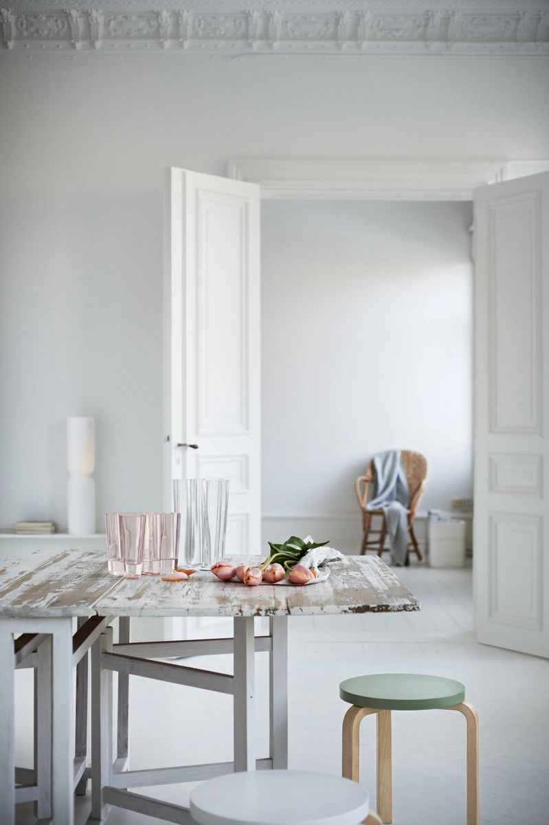 Artek Sgabello Aalto 60, Verde - Betulla 5 Artek Sgabello Aalto 60, Verde - Betulla - immagine 5