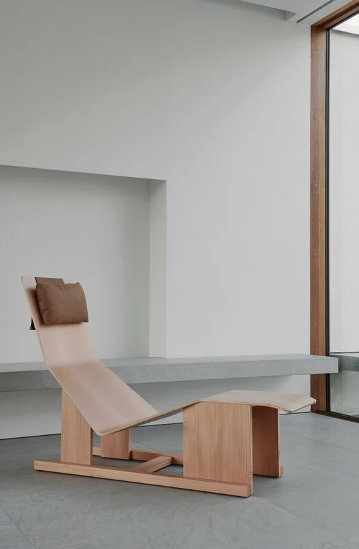 Massproductions Chaise Longue 4 PM, Ciliegio Americano 5 Massproductions Chaise Longue 4 PM, Ciliegio Americano - immagine 5