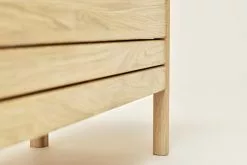 Form & Refine Cassapanca A Line, 111 Cm, Rovere Oliato Chiaro 9 Form & Refine Cassapanca A Line, 111 Cm, Rovere Oliato Chiaro -Sedie negozio F R A Line Storage Bench white oak detail leg
