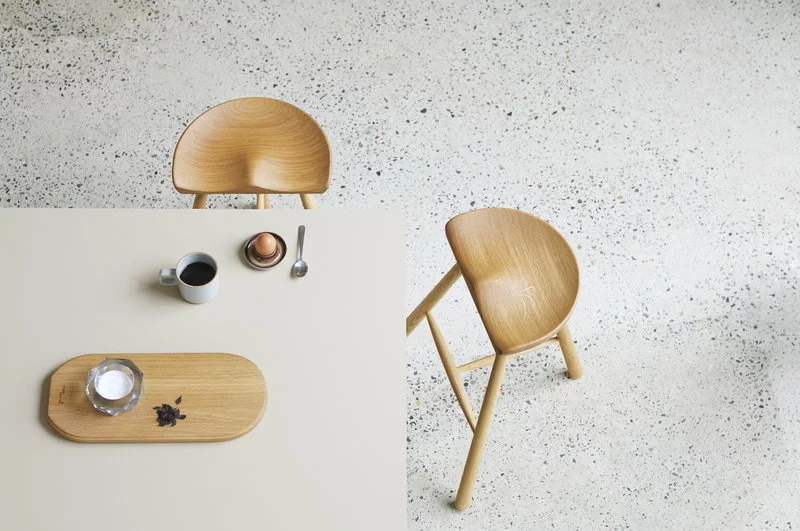 Form & Refine Sgabello Da Bar Shoemaker Chair No. 78, Rovere Oliato Bianco 5 Form & Refine Sgabello Da Bar Shoemaker Chair No. 78, Rovere Oliato Bianco - immagine 5