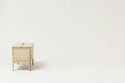 Form & Refine Cassapanca A Line, 68 Cm, Rovere Chiaro 8 Form & Refine Cassapanca A Line, 68 Cm, Rovere Chiaro -Sedie negozio FR A Line Storage bench 68 white oak side