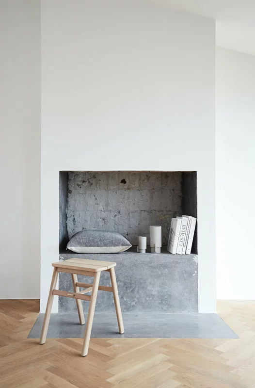 Form & Refine Sgabello Pieghevole Angle, Rovere 3 Form & Refine Sgabello Pieghevole Angle, Rovere - immagine 3