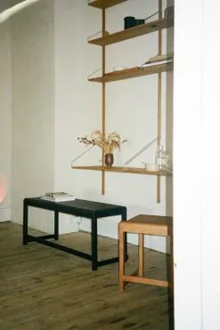 Frama Sgabello Basso 01, Legno Marrone Caldo -Sedie negozio Frama 01 Extensions Analogue 1