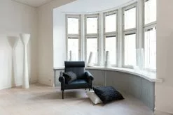 Yrjö Kukkapuro Poltrona Ateljee, Nero - Pelle Nera -Sedie negozio Kukkapuro Ateljee Kohdekuvaus 2021 C HannakaisaPekkala 6 1