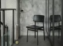 Muuto Sedia Loft, Nera 7 Muuto Sedia Loft, Nera -Sedie negozio Loft chair blackblack close