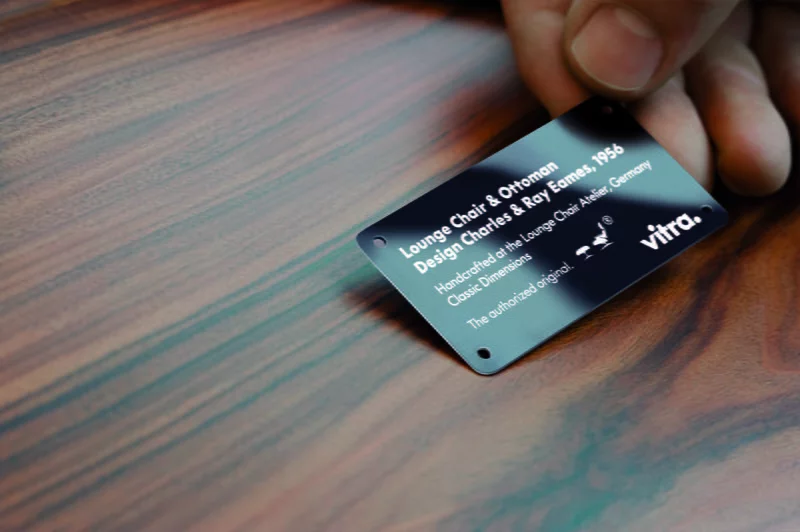 Vitra Poltrona Eames, Dimens. Classiche, Palissandro - Pelle Nera 4 Vitra Poltrona Eames, Dimens. Classiche, Palissandro - Pelle Nera - immagine 4