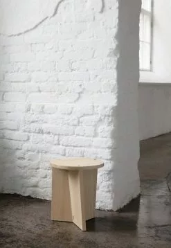 Nikari Sgabello/tavolo Marfa, Frassino 6 Nikari Sgabello/tavolo Marfa, Frassino -Sedie negozio Marfa ash in space2