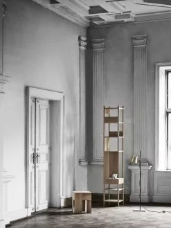 Karakter Sgabello TriAngle, Frassino -Sedie negozio Odense Castle Lungangolo TriAngle Lab Light Support