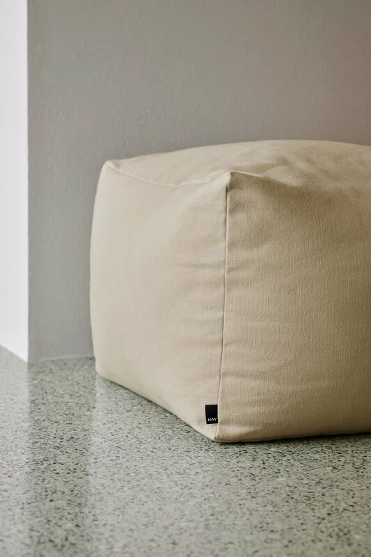 Hay Pouf Planar, Sabbia 2 Hay Pouf Planar, Sabbia - immagine 2