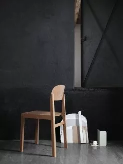 Muuto Sedia Workshop, Pino -Sedie negozio workshop chair back compile bookend med res